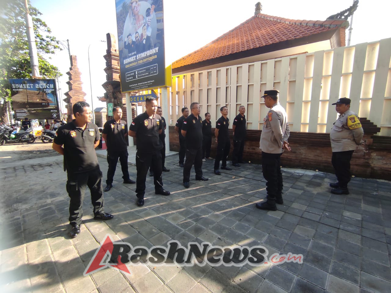Unit Binmas Polsek Kuta sambang  Bersama Security Hotel Grand Seminyak
