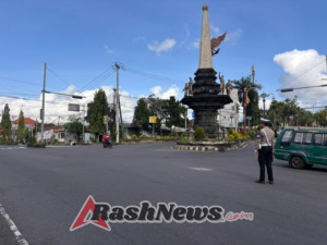 Agar Terciptanya Kelancaran Lalu Lintas Personil Lantas Melaksanakan Penjagaaan Dan Pengaturan di Ktl 2