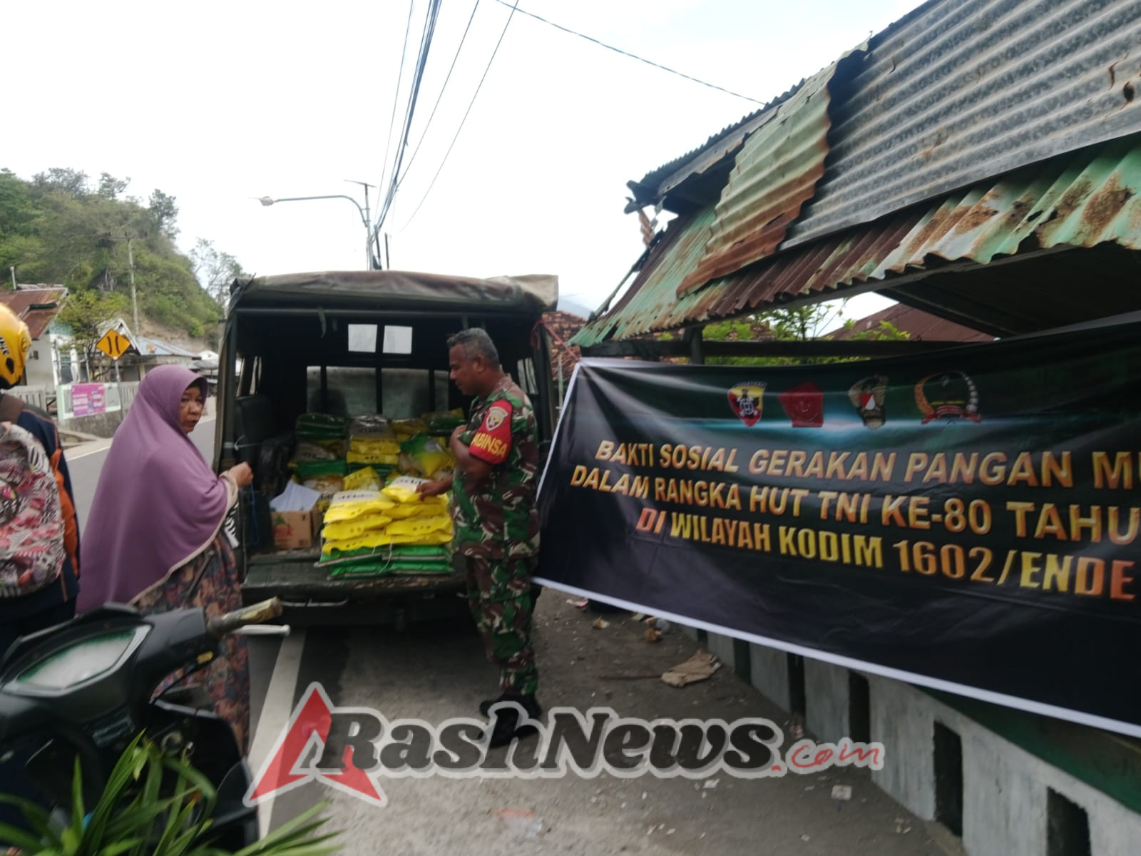Kodim 1602/Ende Kawal Ketahanan Pangan, 135 Ton Beras Didistribusikan ke Empat Koramil dan Makodim