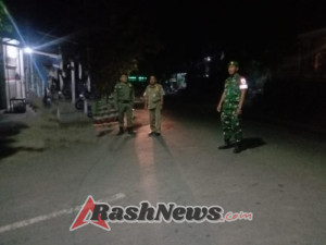 Patroli Gabungan Satpol PP Kecamatan Sawan dan Pecalang Cegah Gangguan Kamtibmas