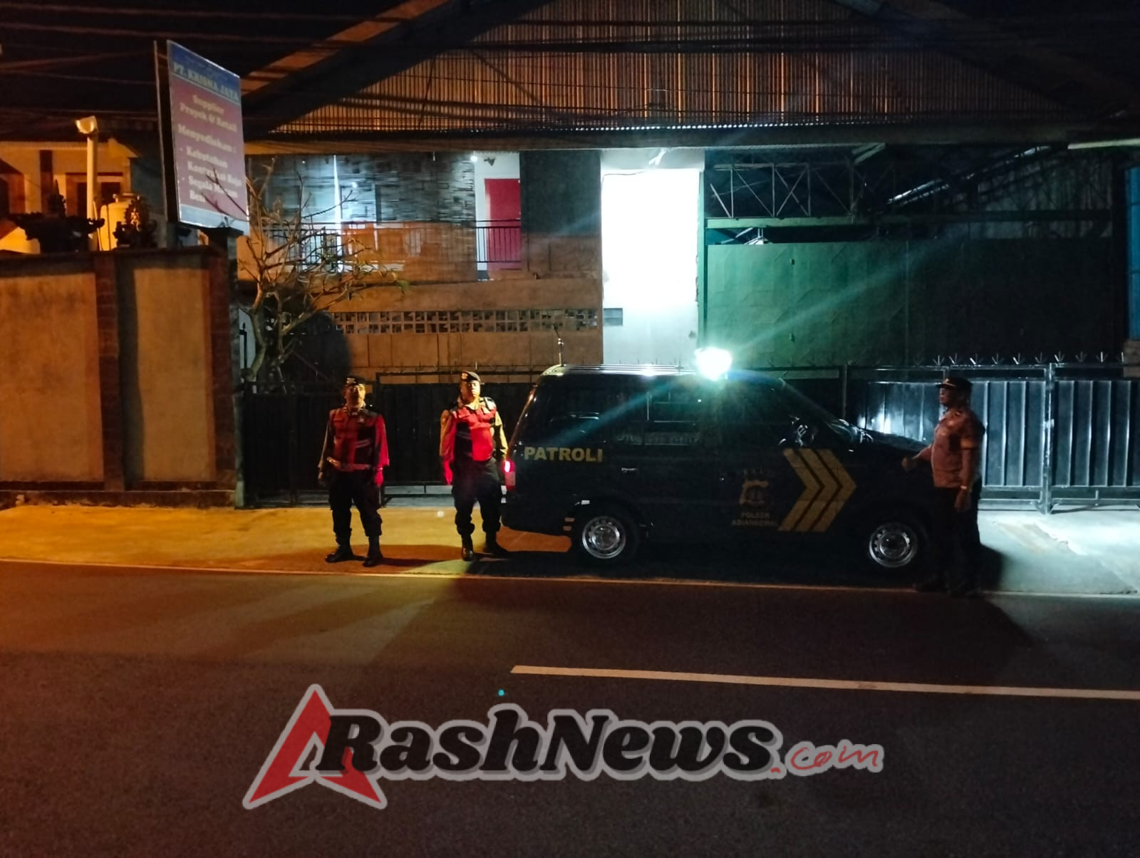 Samapta Polsek Abiansemal Intensifkan Patroli Malam Di Pemukiman & Strong Point Jalur Sepi