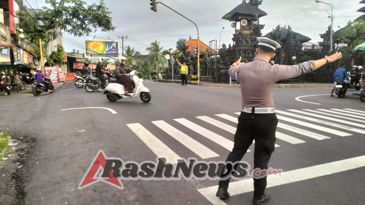 Tingkatkan visibilitas, Polsek Selemadeg gelar strong point pagi