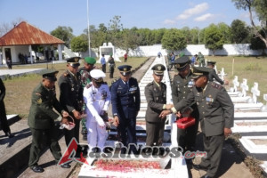 Sambut HUT TNI Ke-80, Kodim Belu Gelar Ziarah Dan Tabur Bunga Di TMP Seroja