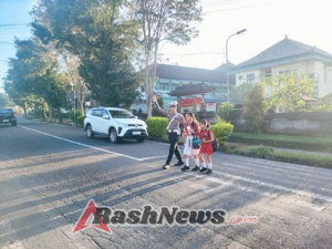 Polres Bangli Gelar Personil untuk Memberikan Pelayanan Kegiatan Masyarakat di Pagi Hari