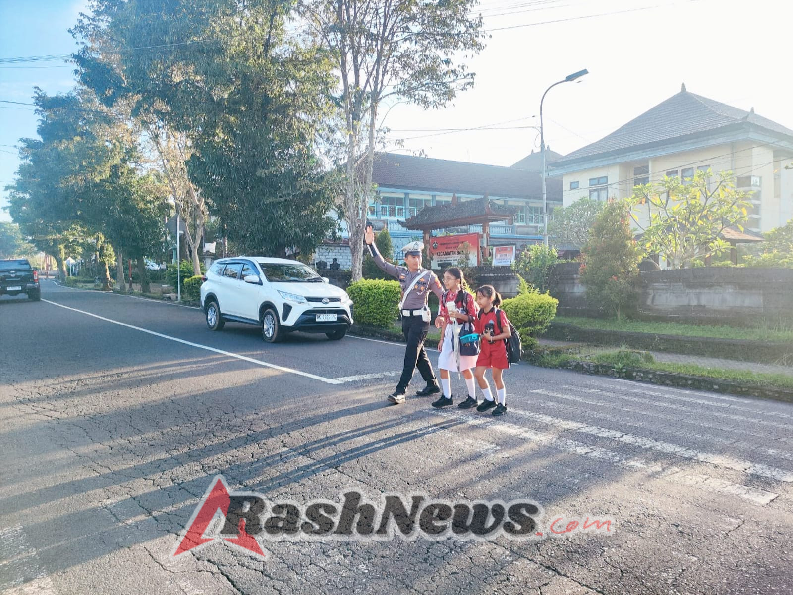 Polres Bangli Gelar Personil untuk Memberikan Pelayanan Kegiatan Masyarakat di Pagi Hari