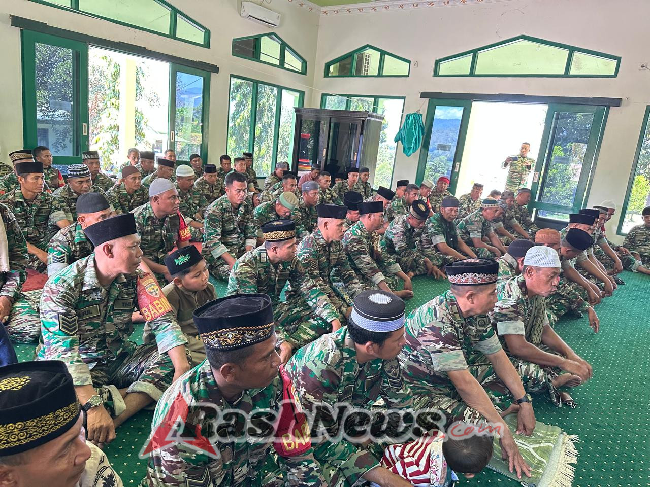 Prajurit Kodim Dompu Panjatkan Doa di Hari Jadi TNI ke-80