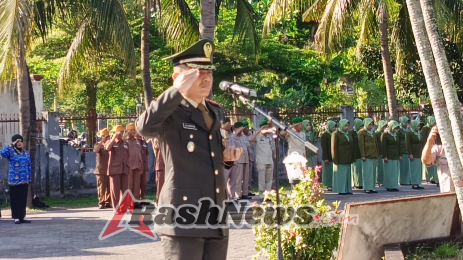 ‎Komandan Kodim 1615/Lombok Timur Letnan Kolonel Infanteri Eky Anderson Pimpin Ziarah Nasional HUT ke-80 TNI di Selong