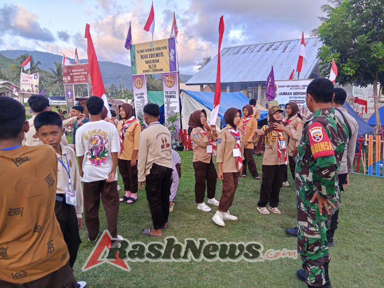 Wujud Kepedulian TNI, Babinsa Dukung Penuh Kegiatan Jambore Ranting Sekongkang