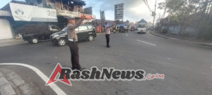 Personel Polsek Abiansemal Antisipasi Kepadatan Sore, Laksanakan Pengaturan Lalu Lintas