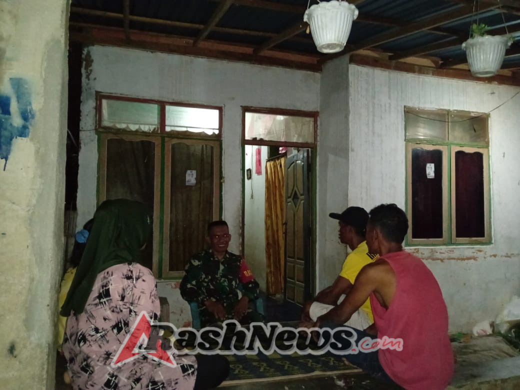 Babinsa Wawo Berikan Imbauan Humanis Saat Patroli Malam di Empat Kecamatan