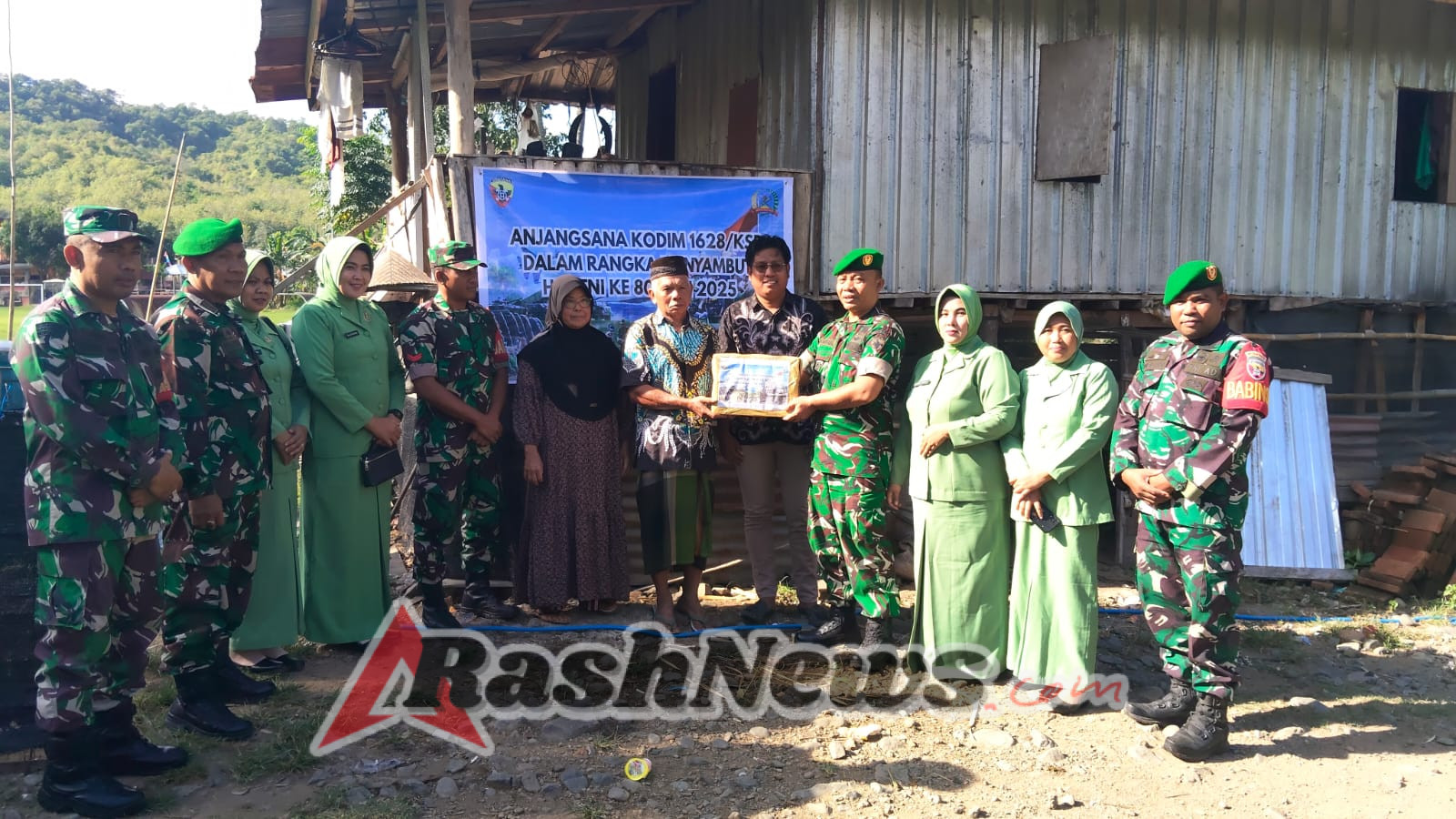 Anjangsana HUT TNI ke-80, Koramil Sekongkang Pererat Silaturahmi dengan Masyarakat