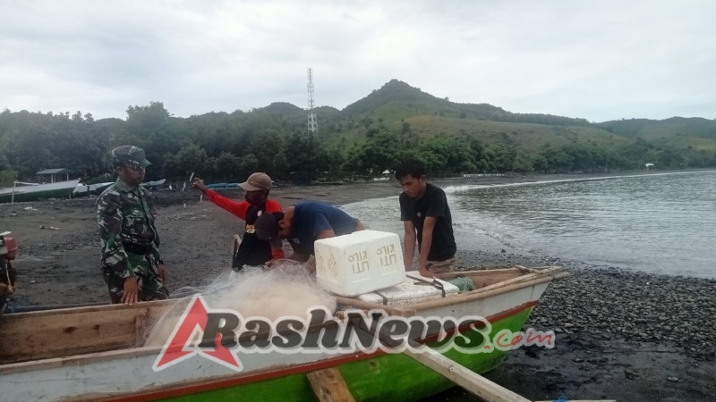 Komsos Babinsa Kramat Dorong Kesadaran Lingkungan Nelayan