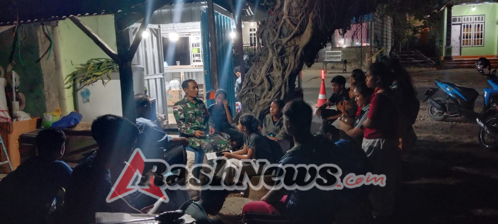 Babinsa Baa Fasilitasi Perdamaian Jefri Manafe dan Hengky Liu di Rote Ndao