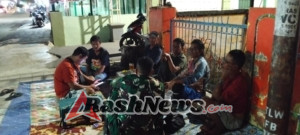 Babinsa Koramil 1628-01/Taliwang Gencarkan Patroli Malam Demi Keamanan Masyarakat