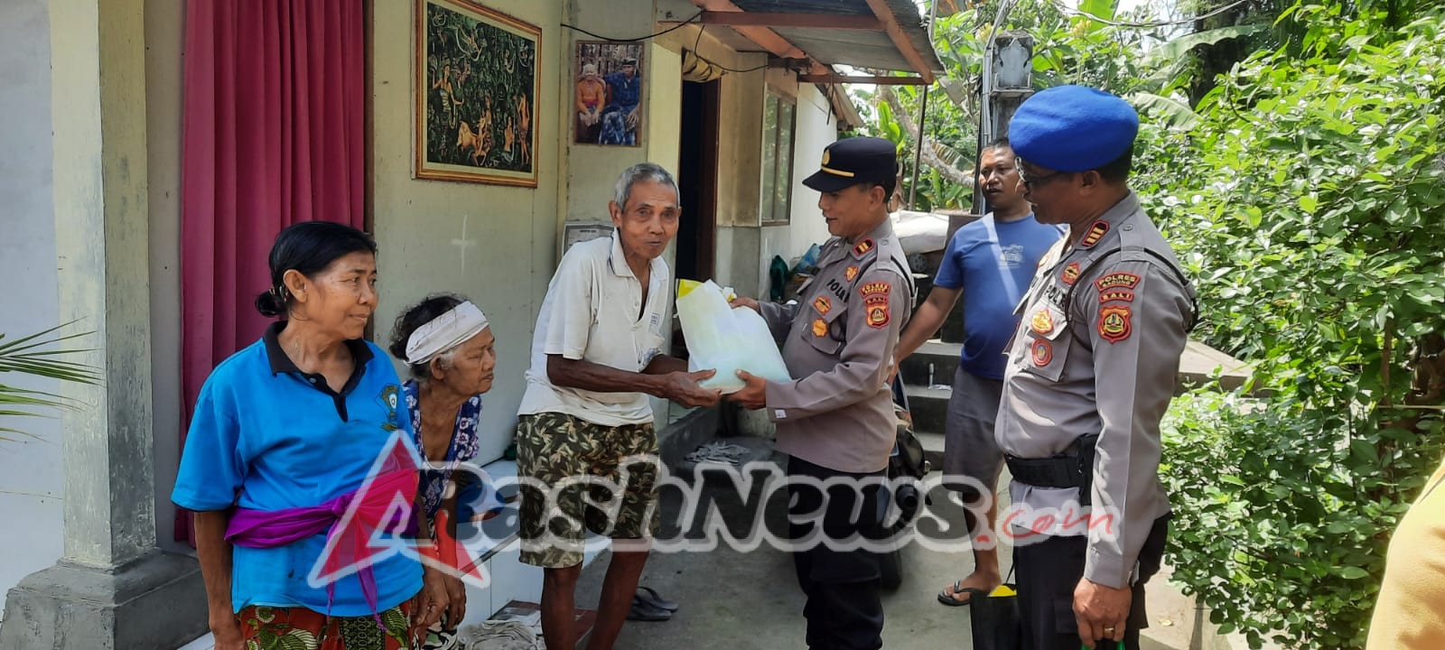 Polres Badung Gelar Program Minggu Kasih di Darmasaba, Ajak Warga Jauhi Narkoba dan Peduli Sesama