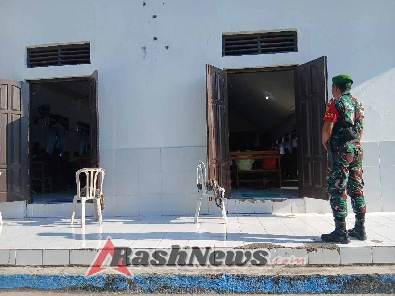 Koramil 1627-03/Batutua Dukung Kelancaran Ibadah Jemaat GMIT Talitakumi Nggauk