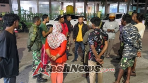 Patroli Bersama TNI dan Aparat Kelurahan Wujudkan Lingkungan Kondusif di Komerda