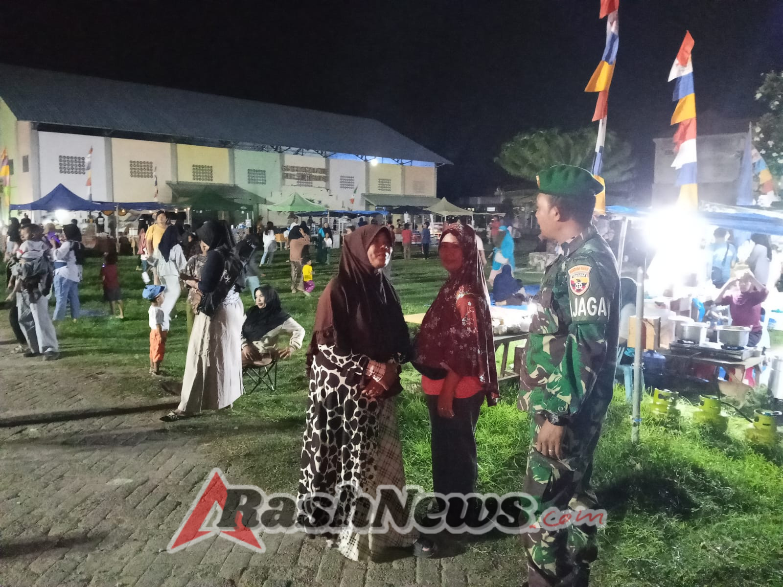 Patroli Malam Babinsa Jereweh Berjalan Aman dan Lancar, Tumbuhkan Rasa Aman di Masyarakat