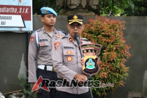 Wakapolres Bandara Ngurah Rai Pimpin Apel Pagi Jampimpinan, Tekankan Hidup Sederhana dan Profesionalisme Anggota