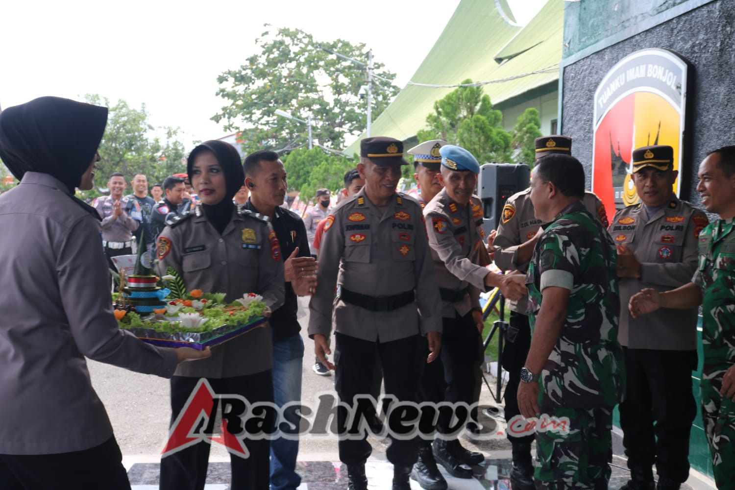 Polres Solok Kota Selatan Silaturahmi ke Kodim 0309/Solok Dalam Rangka HUT TNI ke-80