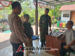Beri Pengawasan Dan Pengamanan, Babinsa Sakti Pastikan Penyaluran BLT DD Transfaran Dan Tepat Sasaran