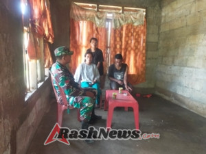 TNI dan Masyarakat Leguderu Perkuat Sinergi Lewat Kegiatan Komsos