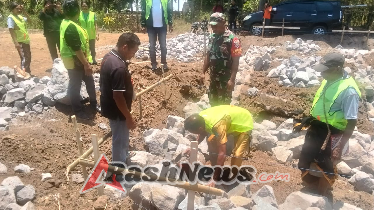 Sinergi TNI dan Pemerintah Daerah, Babinsa Hadiri Pembangunan Sarana Pendidikan di SMK Sanjos
