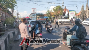 Kapolsek Abiansemal Pimpin Pengamanan & Rekayasa Lalin Karya Rsigana Di Sibanggede