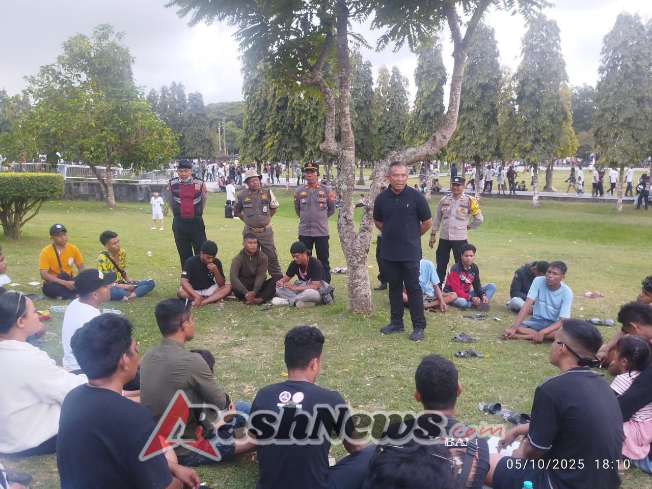 Sinergi TNI-Polri, Satpol PP, Linmas dan Pecalang Gelar Patroli Gabungan di Monumen Bajra Sandhi Renon