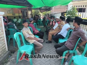 Babinsa Koramil 1628-01/Taliwang Tunjukkan Kepedulian Sosial Lewat Kegiatan Melayat