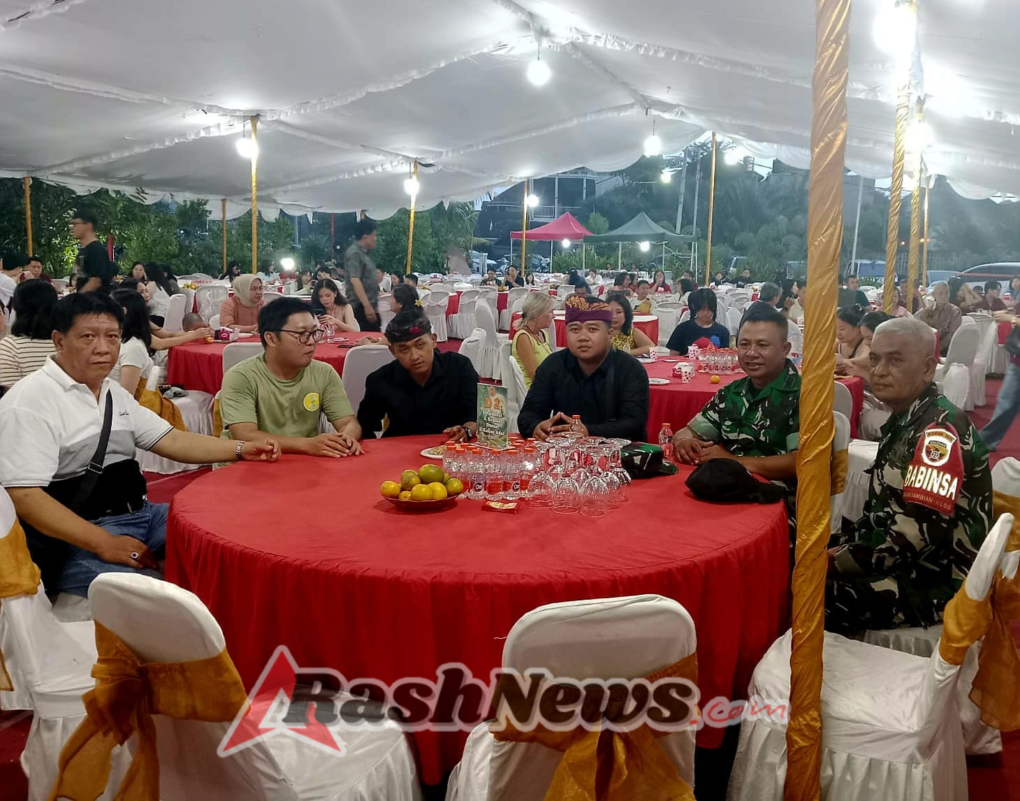 Danramil 1611-07/Denbar Mooncake Festival Perkuat Sinergitas dan Kebersamaan