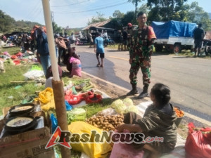 Komsos dan Pamwil, Cara TNI Pererat Hubungan dengan Warga Desa Nuamuri