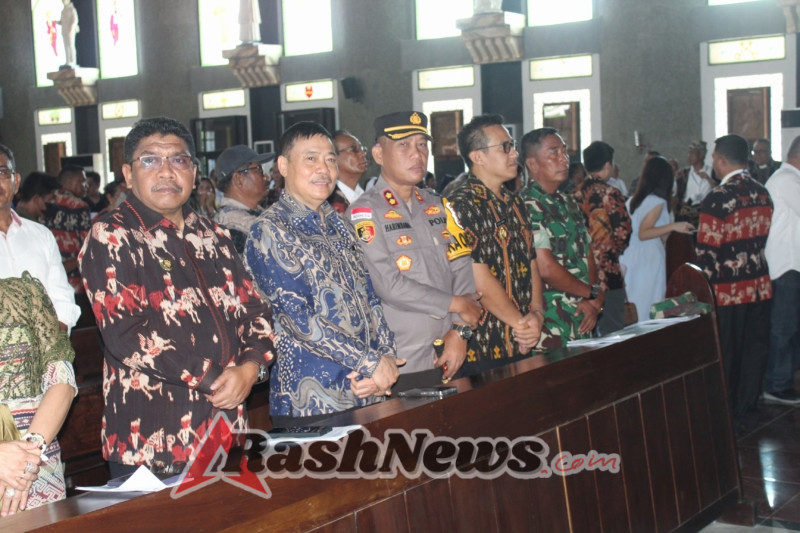 Dukung Kerukunan Umat, Kasdim 1601/Sumba Timur Hadiri Peresmian Gereja Katolik MBSM Kambajawa