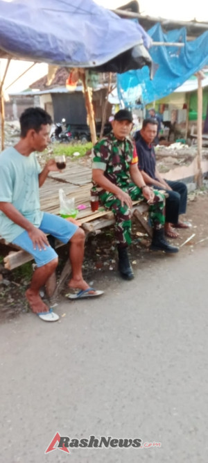 Babinsa Motong Ajak Warga Hidup Sehat Lewat Komsos di Desa Binaan