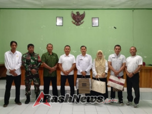 Babinsa Koramil 1628-01/Taliwang Dukung Kepemimpinan Baru di Kelurahan Menala