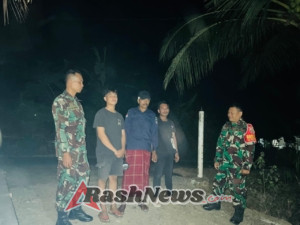 Patroli Rutin Babinsa Ajak Toma Jaga Ketentraman Wilayah