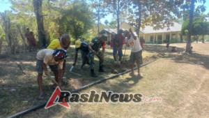 Babinsa dan Warga Maubeli Bersatu Bangun Akses Air Bersih Lewat Kerja Bakti
