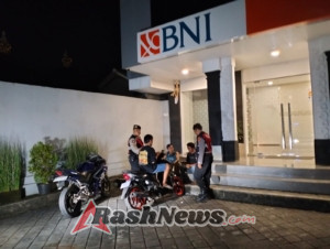 Samapta Polsek Abiansemal Gencarkan Patroli Harkamtibmas Di Kawasan Perbankan & Jalur Sepi