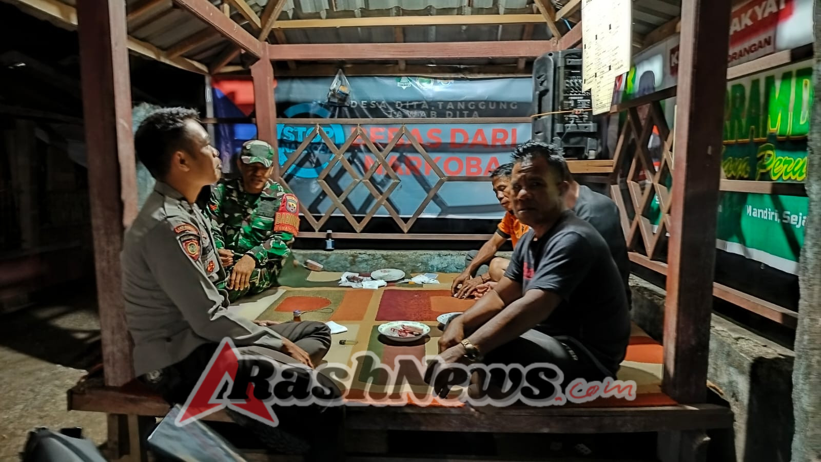 Wujudkan Desa Aman, Babinsa Taliwang Laksanakan Patroli Bersama Masyarakat