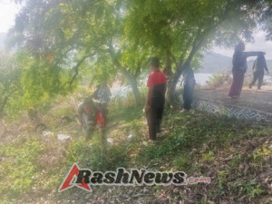 Wujudkan Lingkungan Bersih, Babinsa Bersama Masyarakat Gelar Aksi Gotong Royong di Maluk