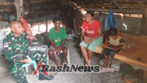 Babinsa Koramil Pantai Baru Tingkatkan Komsos dengan Warga Desa Matasio