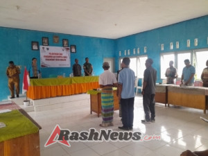 Babinsa Koramil 1618-04/Bisel Hadiri Pelantikan Perangkat Desa Terpilih di Desa Oenaemv