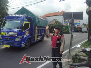 Polsek Abiansemal Maksimalkan Pelayanan Publik Lewat Pengaturan Lalin Sore