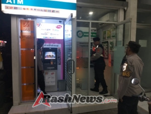 Polsek Abiansemal Tingkatkan Pengawasan Malam Hari Di Gerai ATM & Strong Point Jalur Sepi