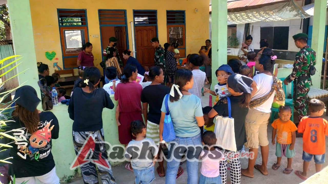 Satgas Pamtas Pos Damar Gelar Pelayanan Kesehatan di Posyandu Demi Kesejahteraan Warga Perbatasan