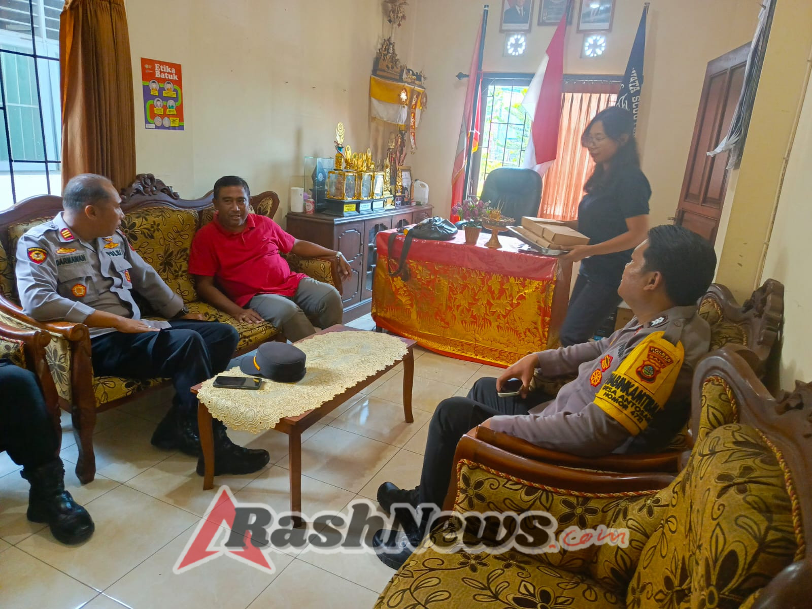 Safari Kamtibmas Kapolsek Selbar Dengan Perbekel Desa Antosari Dalam Rangka Cipkon di Wilayah Selbar tetap Kondusif