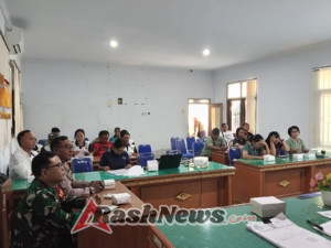 Hadiri Musdes, Babinsa Tihingan Tegaskan Sinergitas Dan Dukungan Seluruh Komponen Di Wilayah Jadi Kunci Sukses