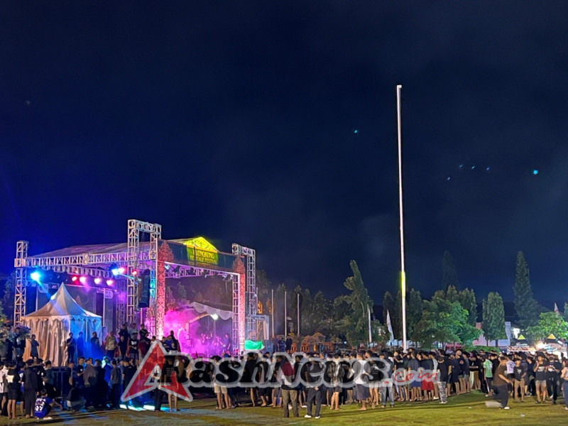 Polres Klungkung Laksanakan Pengamanan Konser Musik Klungkung Heritage Festival Hari Kedua