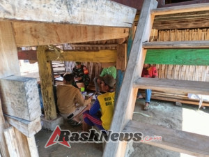 Wujudkan Lingkungan Aman dan Bersih, Babinsa Meraran Lakukan Komsos Bersama Warga