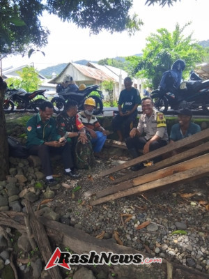 TNI-Polri Kompak di Aewora, Bangun Kesadaran Warga Jaga Keamanan dan Lingkungan